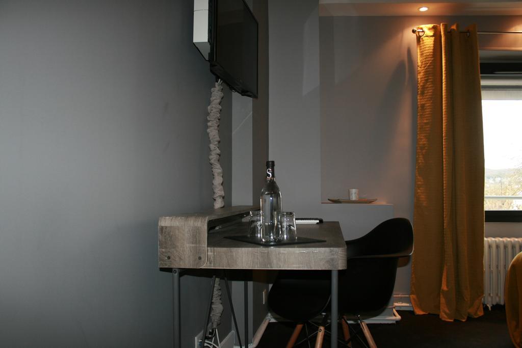Idees Deco At Home Verneuil-sur-Seine Екстериор снимка