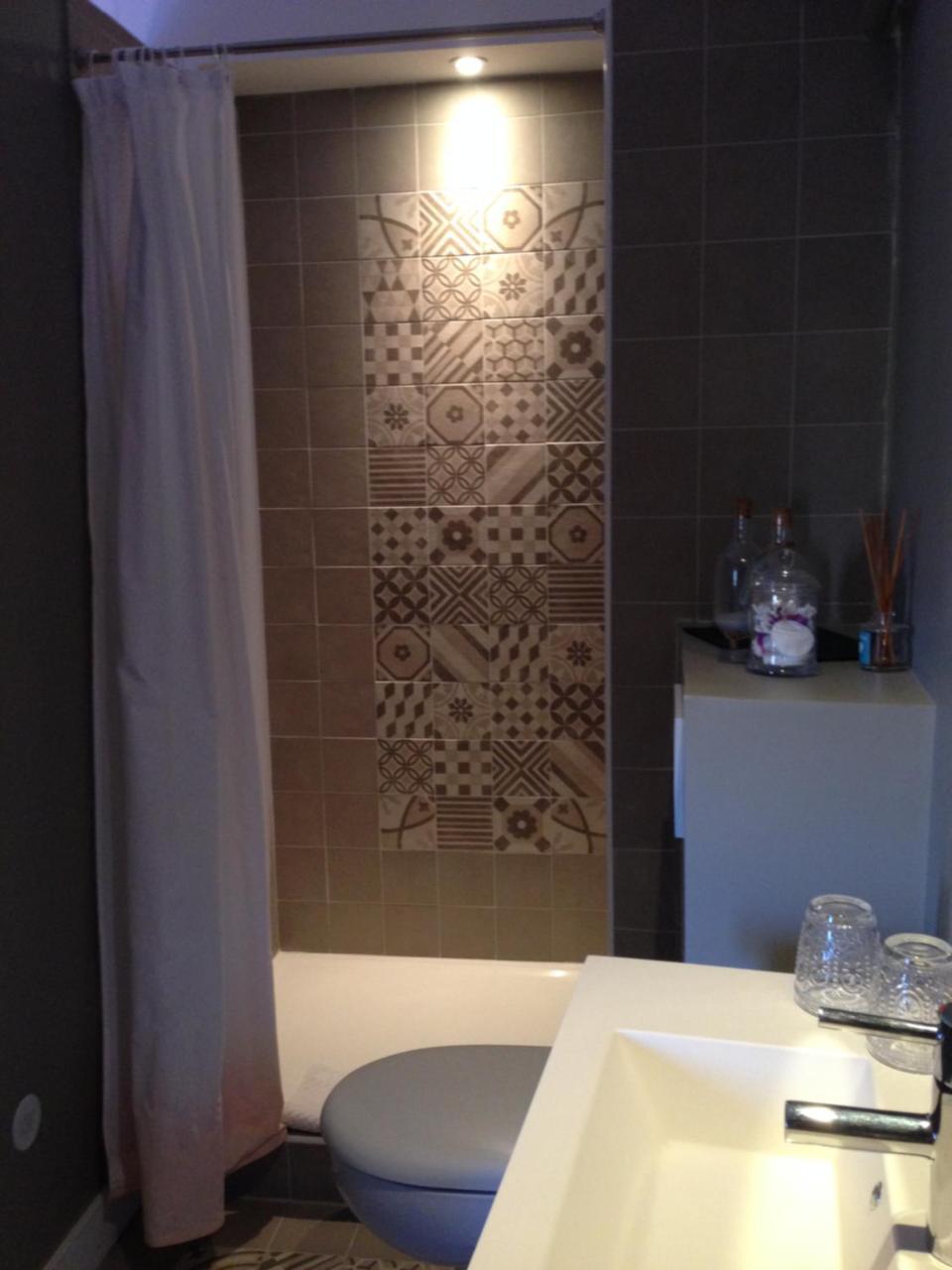 Idees Deco At Home Verneuil-sur-Seine Екстериор снимка